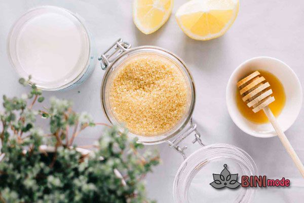 ترکیب شکر و عسل و آبلیمو درمان موهای زائد