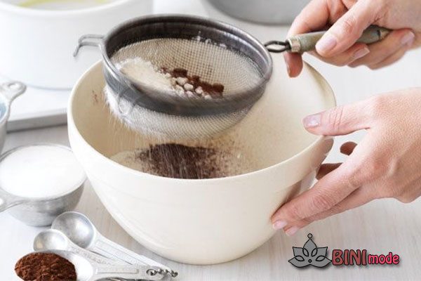 پودر قهوه و جوش شیرین را برای رفع مو زائد استفاده کنید