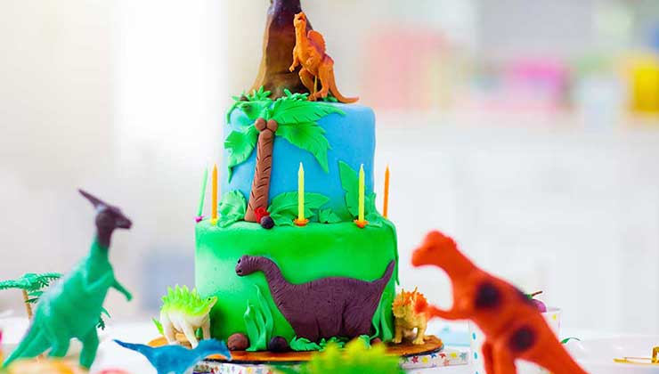 تم تولد دایناسور