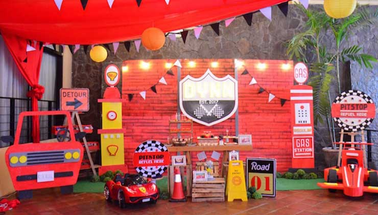 تم ماشین مسابقه